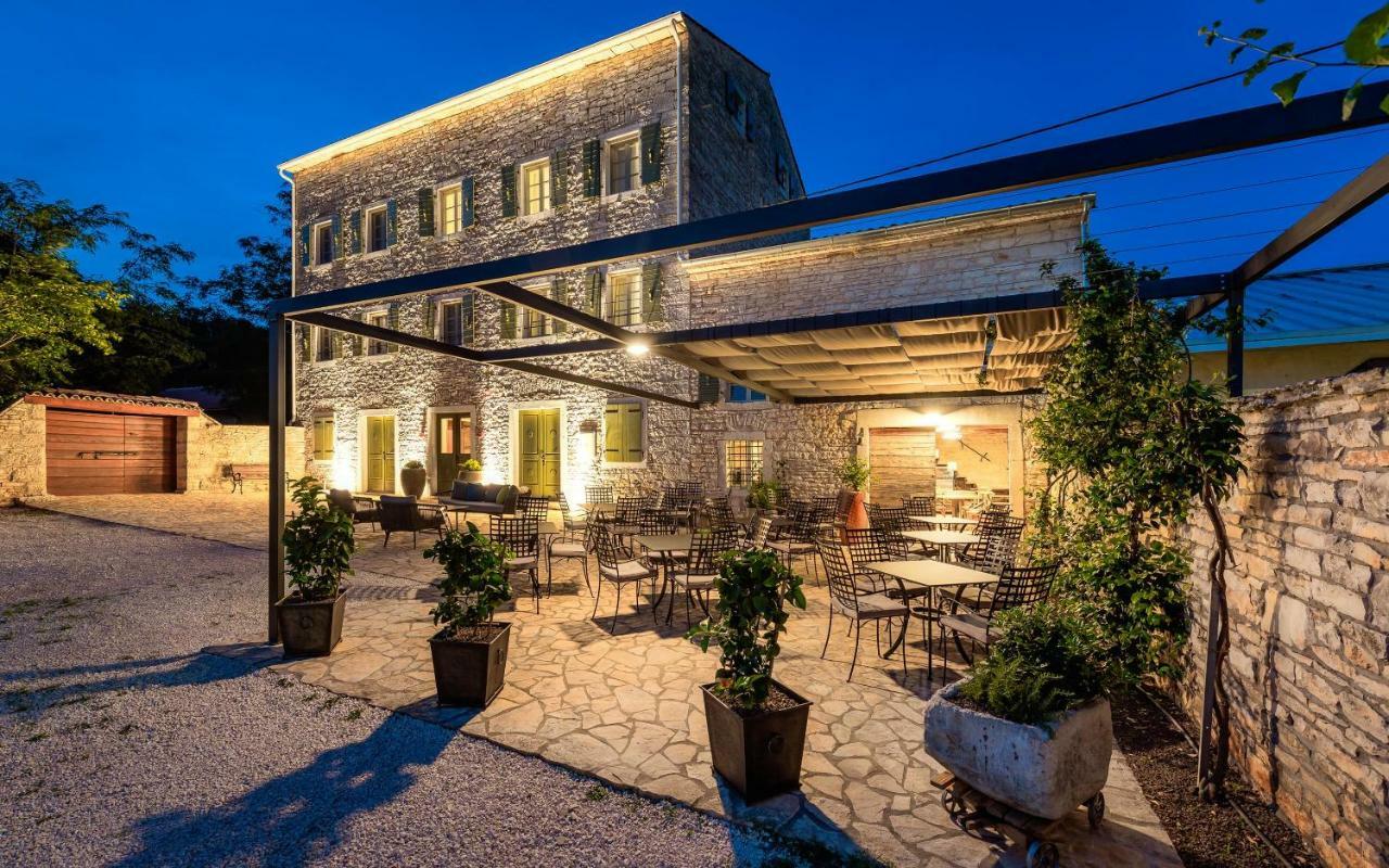 Relais And Wine San Tommaso (Adults Only) Hotel Bale Exterior photo